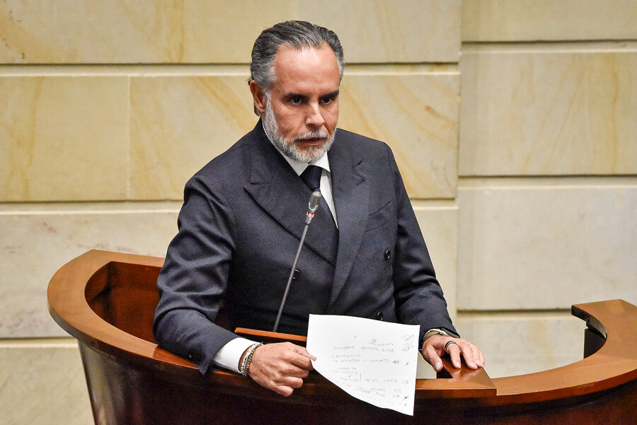 Los planes del Gobierno para superar la caída de la consulta popular Benedetti advirtió que acudirá a instancias judiciales para denunciar un presunto fraude durante la votación de la consulta.