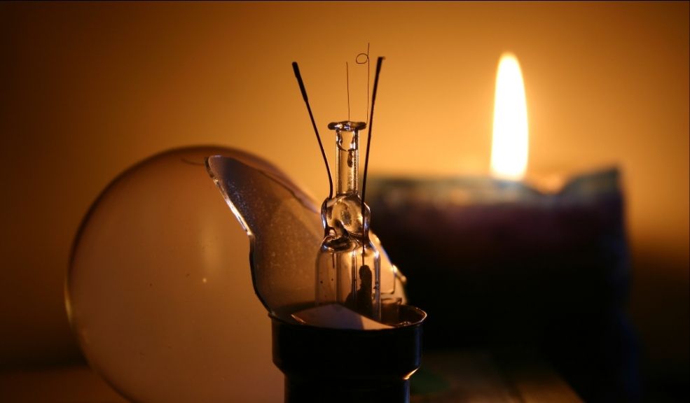 Luz dañada en su barrio: esto debe hacer 1 luz