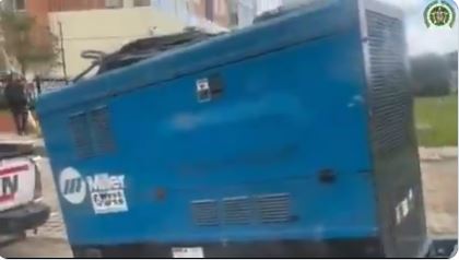 Ladrones en Suba amarraron a un vigilante para robar la maquinaria de una obra 1 Ladrones en Suba amarraron a un vigilante para robar la maquinaria de una obra Gracias al plan candado, la Policía logró capturar a los delincuentes. Según la víctima, seis sujetos armados participaron en el hurto.
