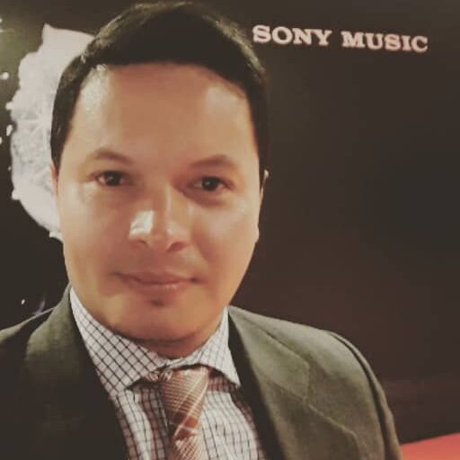 Un hombre muere apuñalado tras una discusión en un lavadero de carros en Usaquén Un hombre de 44 años fue asesinado con un destornillador en un lavadero de carros en Usaquén tras una discusión. El agresor, de 22 años, fue capturado.