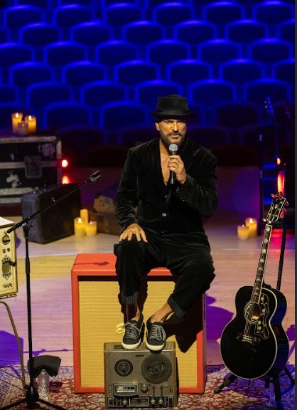 Ricardo Arjona presenta su nuevo video sencillo 'Gritas'