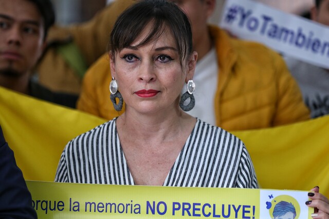 Dejan firme condena contra rectora por caso de Sergio Urrego 3 Dejan firme condena contra rectora por caso de Sergio Urrego El alto tribunal desestimó la demanda de la rectora acusada de alterar y ocultar pruebas en el caso de la muerte del joven Sergio Urrego. Su condena sigue en firme.