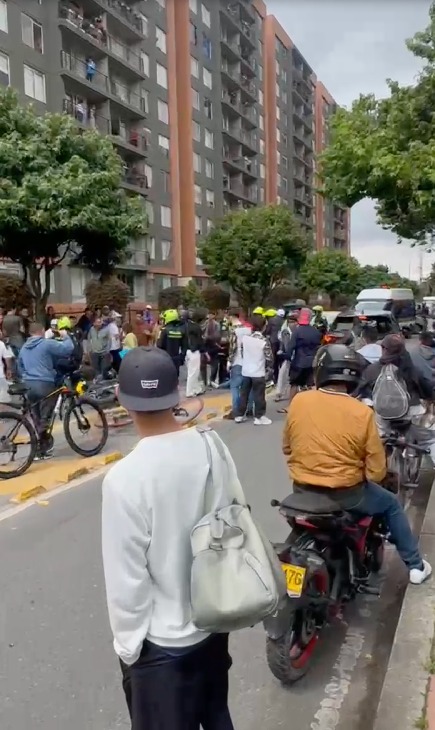 Agarraron dos ladrones en Suba: uno de ellos resultó con una fractura El hecho se presentó a tempranas horas de la mañana en el barrio Lombardia.
