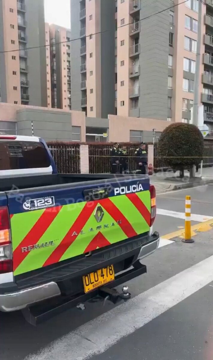 Última hora: reportan atentado sicarial en Usaquén 2 Última hora: reportan atentado sicarial en Usaquén Las causas del homicidio actualmente son materia de investigación por parte de las autoridades encargadas.