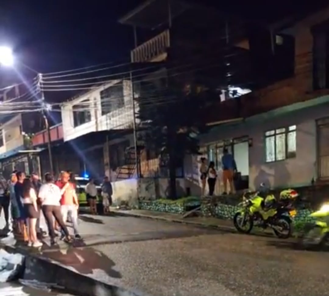 Jacobo murió a manos de su pareja en Ibagué Según informaron las autoridades, Jacobo se encontraba dentro de la vivienda que compartía con su pareja cuando, hacia las 6:20 p. m., se desató una fuerte discusión