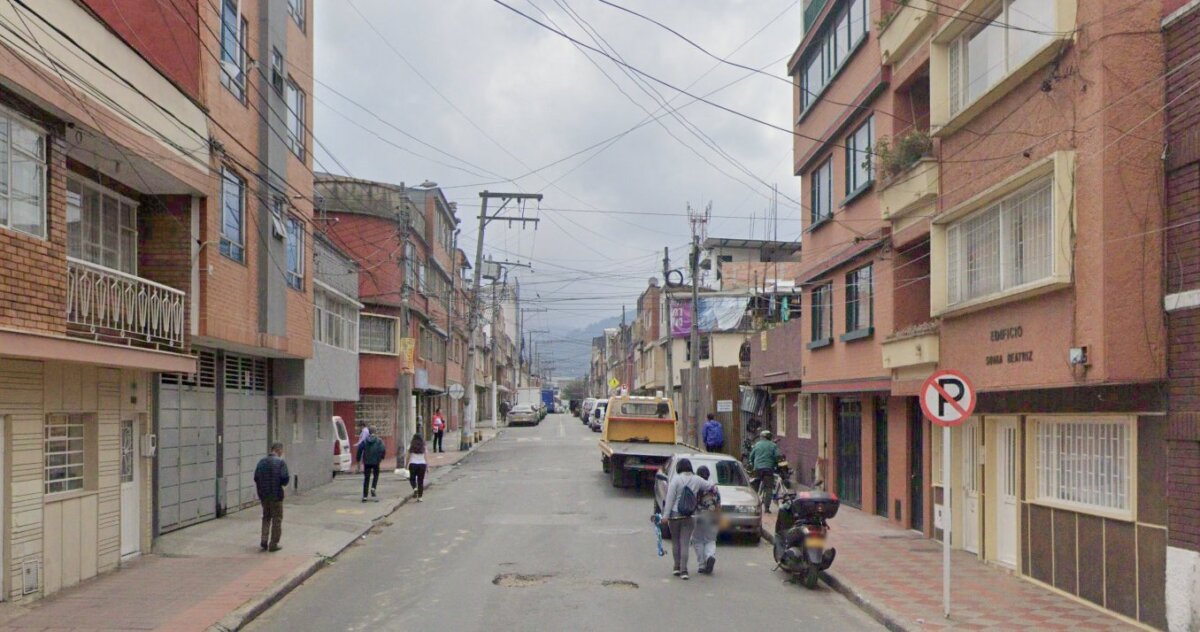 En el barrio Río Negro de Barrios Unidos, mujer fue asesinada mientras iba a su trabajo En el hecho ocurrido en Barrios Unidos, otra mujer estuvo presente, pero logró sobrevivir. La identidad de la víctima mortal aún se desconoce.