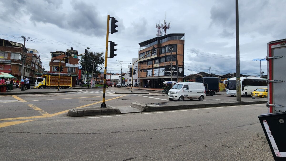 Ataque mortal a traición a taxista en plaza de mercado de Engativá 1 Ataque mortal a traición a taxista en plaza de mercado de Engativá