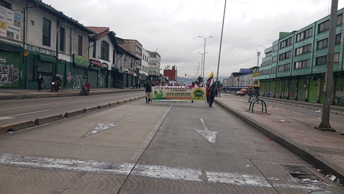 Manifestantes afectan la movilidad en inmediaciones de la Plaza de Bolívar