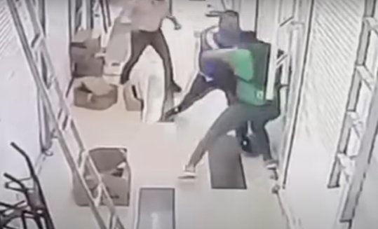 Reportan 2 personas heridas durante tiroteo en el sector de Plaza España Según las primeras versiones, todo habría comenzado por un acto de intolerancia entre particulares