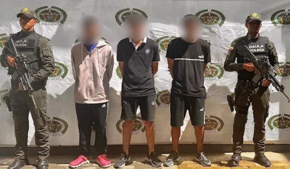 Cayeron 3 integrantes de la banda de extorsionistas 'Los Juanitos' 2 Cayeron 3 integrantes de la banda de extorsionistas 'Los Juanitos' Según las investigaciones 'Los Juanitos' estarían implicados en el asesinato de un trabajador de un depósito en el municipio de Granada