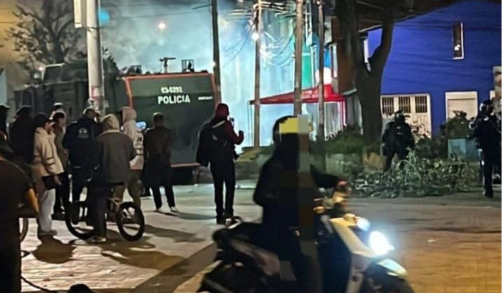 Suba: se presentan disturbios en el CAI de La Gaitana. Muerte de joven sería el motivo 1 Suba: se presentan disturbios en el CAI de La Gaitana. Muerte de joven sería el motivo Los actos vandálicos se habrían presentado debido a la muerte de una joven durante un procedimiento policial en el sector.