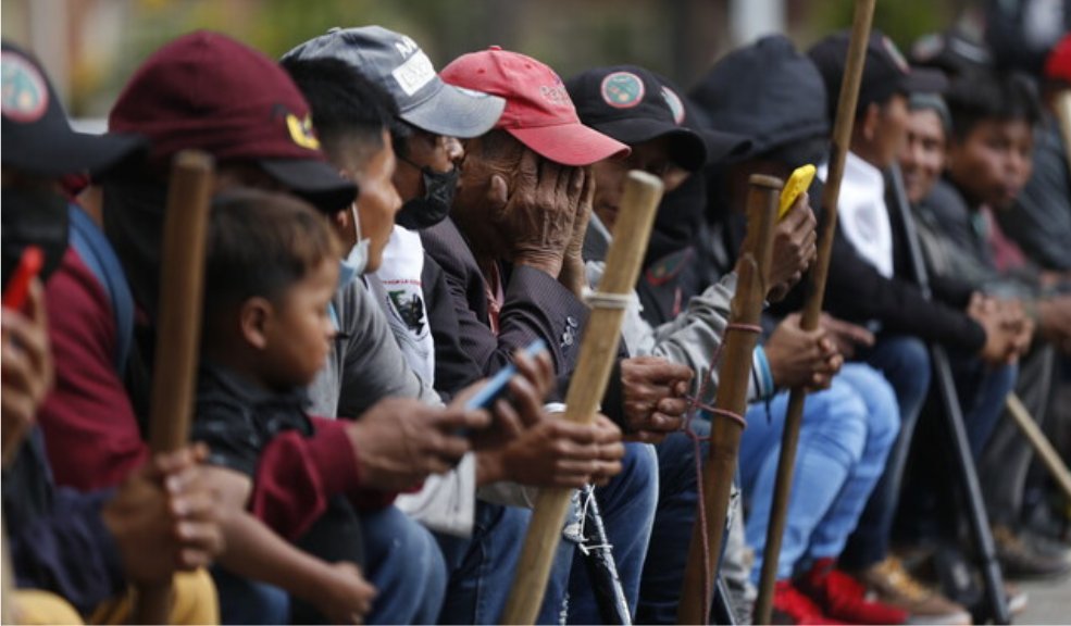 Avanzan diálogos del Gobierno con la comunidad Emberá en el Parque Nacional 10 Avanzan diálogos del Gobierno con la comunidad Emberá en el Parque Nacional La Unidad para las Víctimas informó que, con la Alcaldía, se está buscando un lugar para reubicarlos que tenga mejores condiciones que la Unidad de Protección Inmediata (UPI) de La Rioja