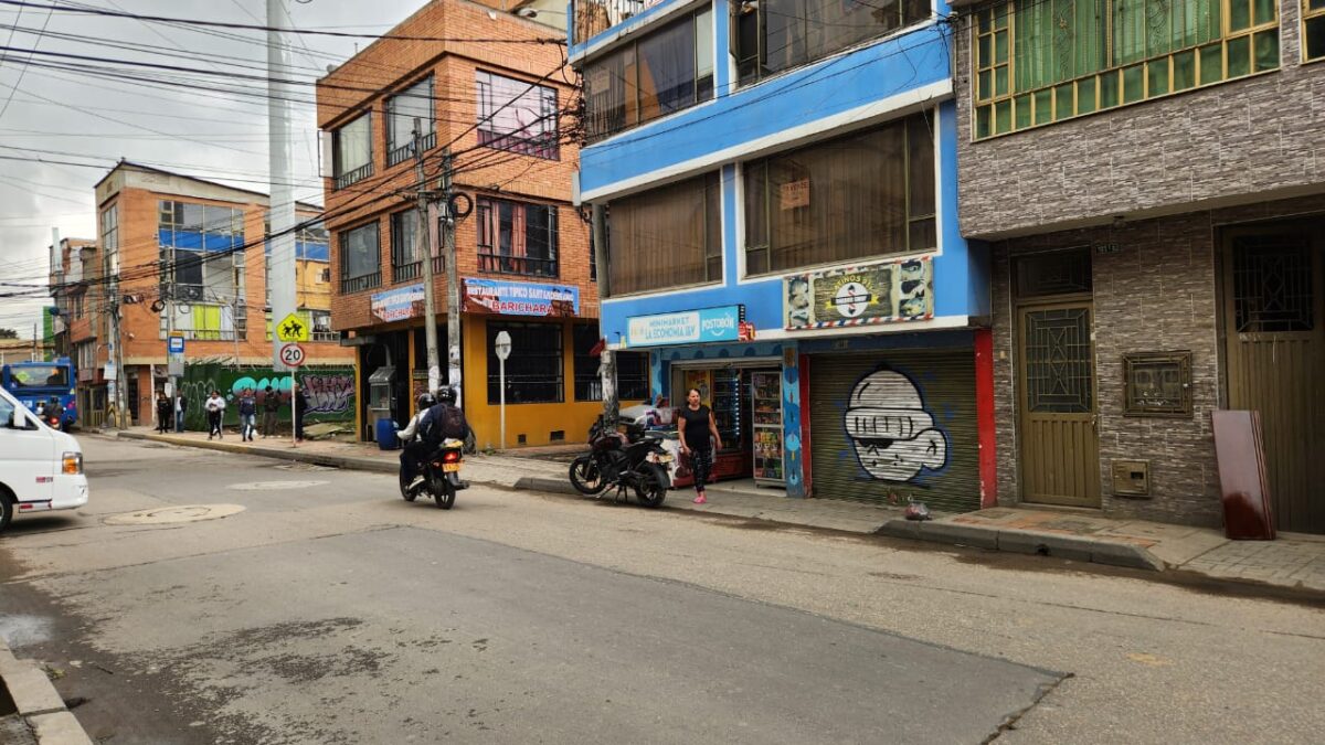 Detalles del ataque a quemarropa al barbero Heyder Villa en Suba 1 Detalles del ataque a quemarropa al barbero Heyder Villa en Suba