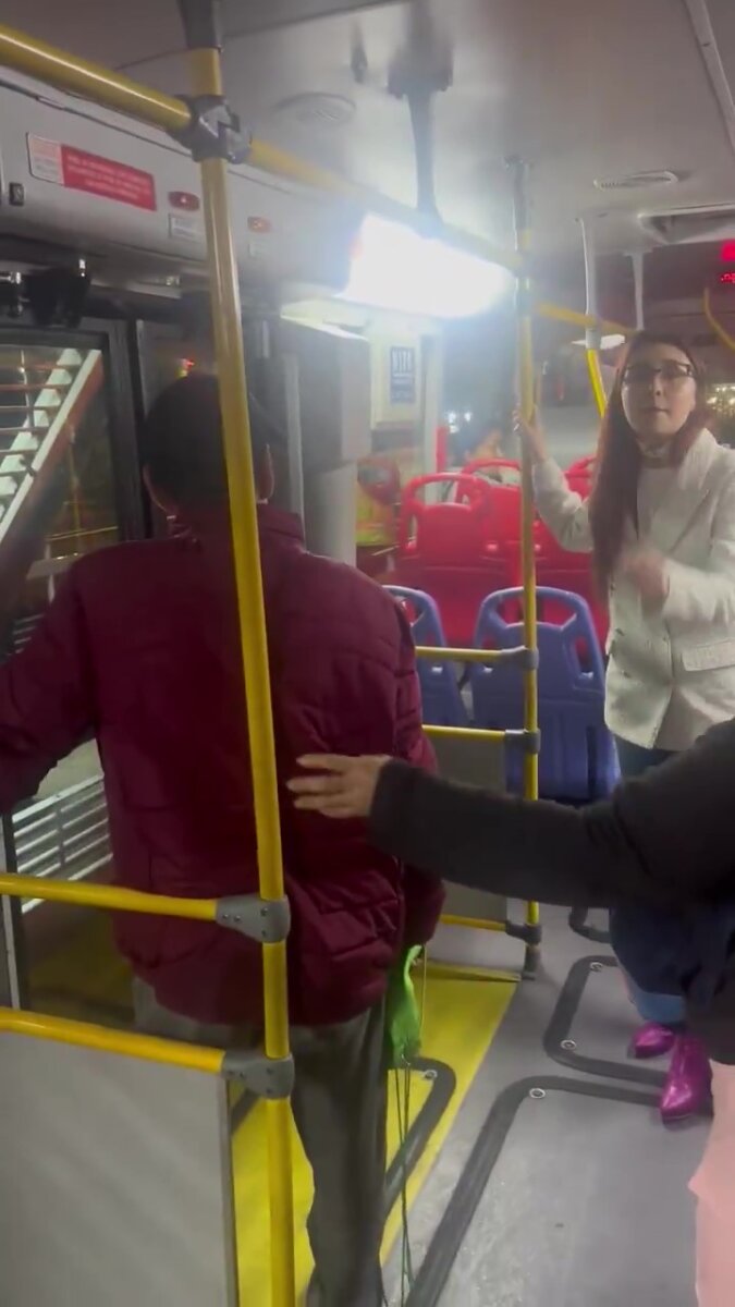 Grave denuncia de acoso sexual en Transmilenio: La víctima exige justicia 1 Grave denuncia de acoso sexual en Transmilenio: La víctima exige justicia