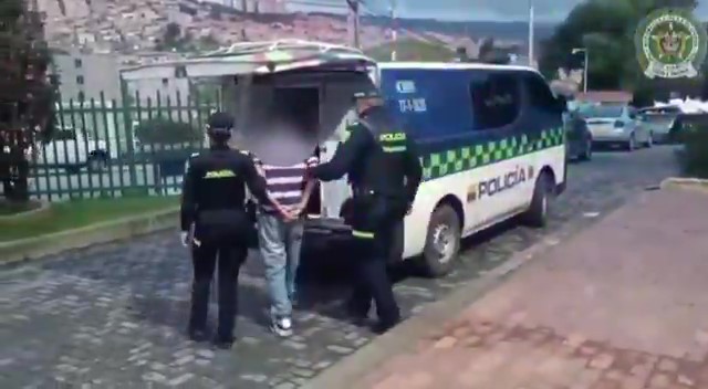 Sujeto salió de la cárcel y volvió a robar una motocicleta en Ciudad Bolívar La moto hurtada tenía un sistema de GPS, lo que facilitó su rastreo en tiempo real. La señal llevó a los uniformados hasta el sector de Chuniza, en la localidad de Usme.