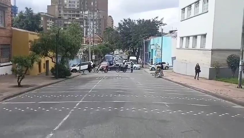EN VIVO | Protestas diferentes puntos de Bogotá: se mantiene el bloqueo en Suba También se implementó cierre total en la calle 30, en ambos sentidos, para evitar mayores complicaciones en el tráfico.