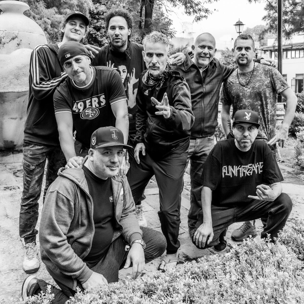 El nuevo aire de Los Cafres, la mítica banda de reggae que se presenta en Rock al Parque En entrevista con Q'HUBO, la banda nos habló de su nueva canción, 'Viento', y de su regreso a Bogotá, donde se presentará en Rock al Parque.