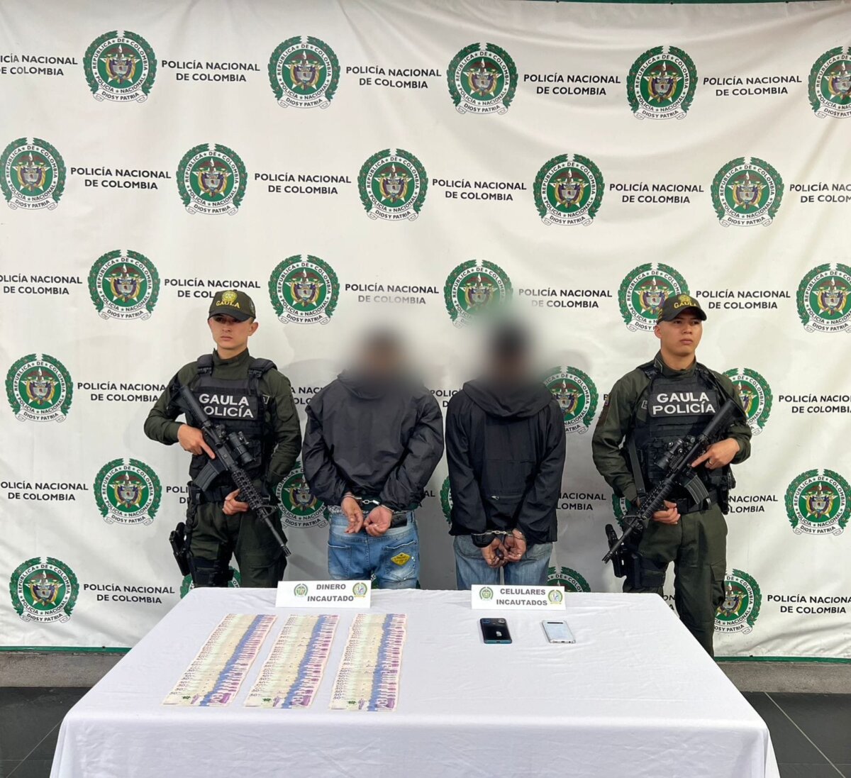 Capturan a dos extorsionistas en Tunjuelito: uno acababa de salir de la cárcel 1 Capturan a dos extorsionistas en Tunjuelito: uno acababa de salir de la cárcel