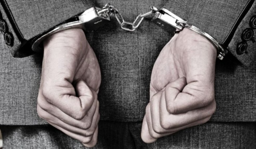 Cárcel a mujer de 19 años implicada en el atentado de Miguel Uribe Turbay