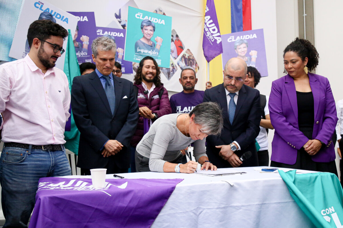 Claudia López inicia su camino hacia la presidencia con inscripción en la Registraduría 1 Claudia López inicia su camino hacia la presidencia con inscripción en la Registraduría.