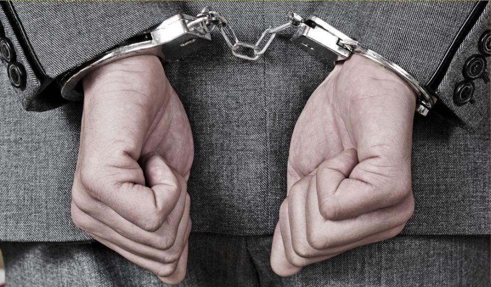 Dos hombres irán a la cárcel por atentar contra la vida de un Policía en Girardot 1 Dos hombres irán a la cárcel por atentar contra la vida de un Policía en Girardot Dos hombres irán a la cárcel por decisión de la Fiscalía General de la Nación tras ser señalados como los autores de un atentado contra la vida de un Mayor de la Policía en Girardot.