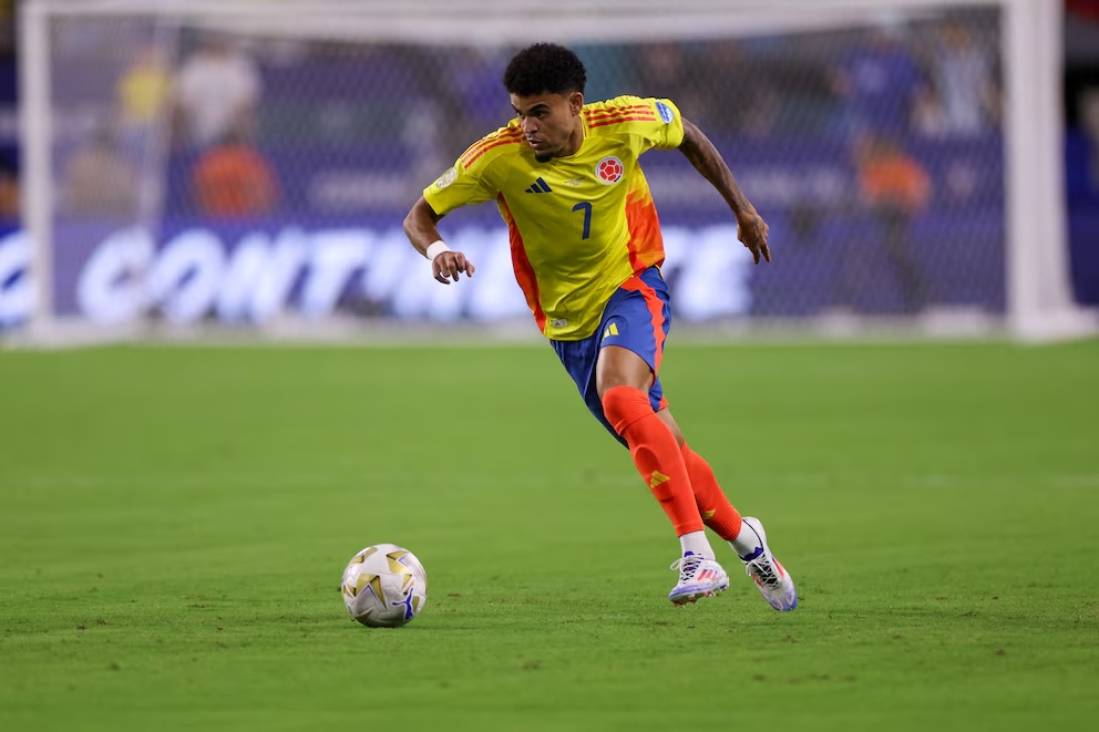 Argentina vs. Colombia: Duelo decisivo para soñar con el Mundial Una Colombia en mala racha se enfrenta al líder, Argentina, que contará con Messi desde el arranque. Luis Díaz es la esperanza de la 'tricolor'.