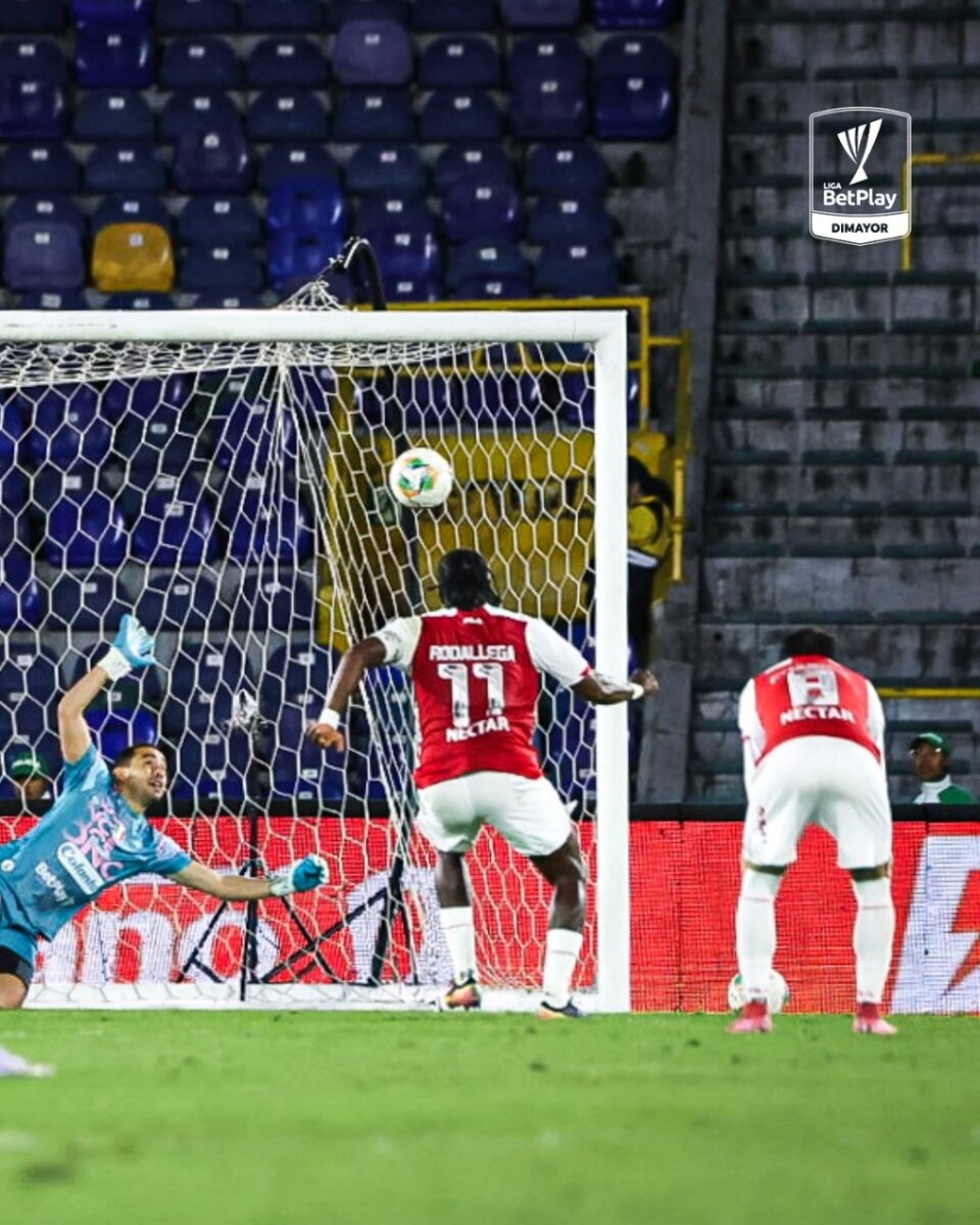 Santa Fe hizo la tarea: venció a Once Caldas, en El Campín, y definirá ante Millos su paso a la final 1 Santa Fe hizo la tarea: venció a Once Caldas, en El Campín, y definirá ante Millos su paso a la final Un gol de penal de Hugo Rodallega fue suficiente para que Santa Fe venciera a Once Caldas y quedara a un paso de la gran final.