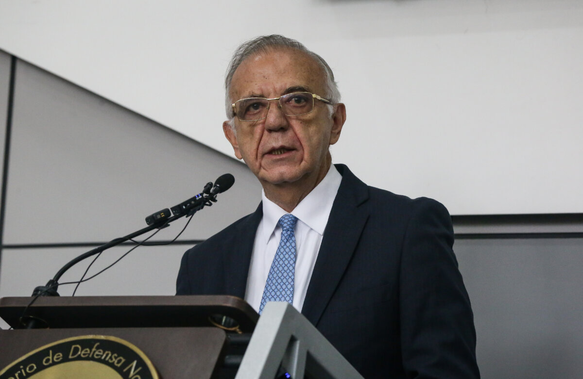 Gobierno de Guatemala rechaza órdenes de captura contra Luz Camargo e Iván Velásquez