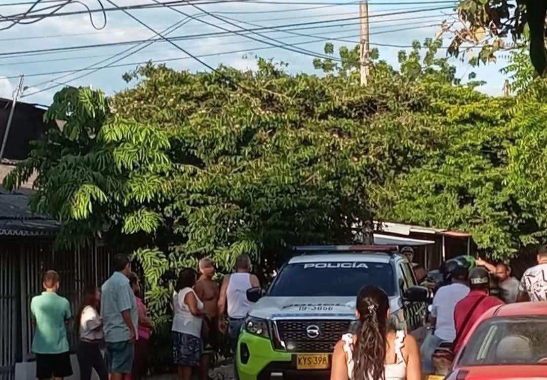 En Girardot le quitaron la vida a 'Bob Esponja' Según versiones preliminares, 'Bob Esponja' fue interceptado por sujetos armados que se movilizaban en motocicleta y que le dispararon en repetidas ocasiones