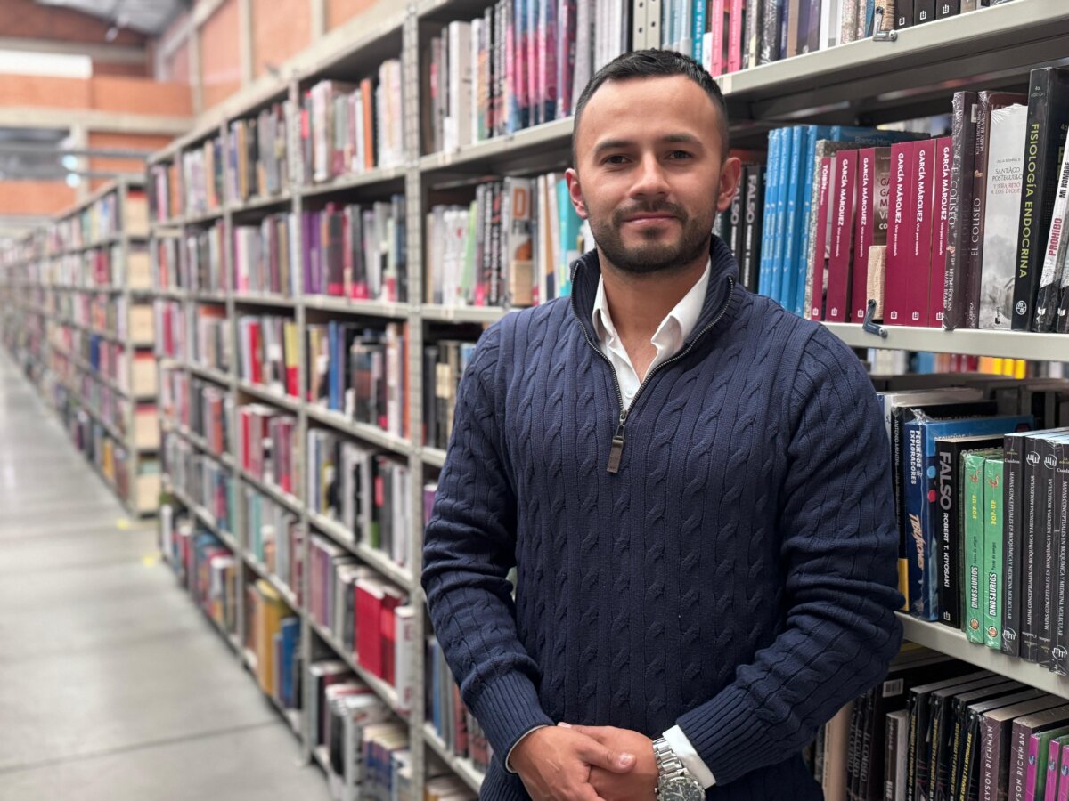 Libros que inspiran: las recomendaciones de Buscalibre para regalar en el Día del Padre 3 Libros que inspiran: las recomendaciones de Buscalibre para regalar en el Día del Padre Más allá de los clásicos títulos deportivos o biográficos, la tendencia actual refleja una transformación en la manera en que se concibe la paternidad y los intereses de los padres.
