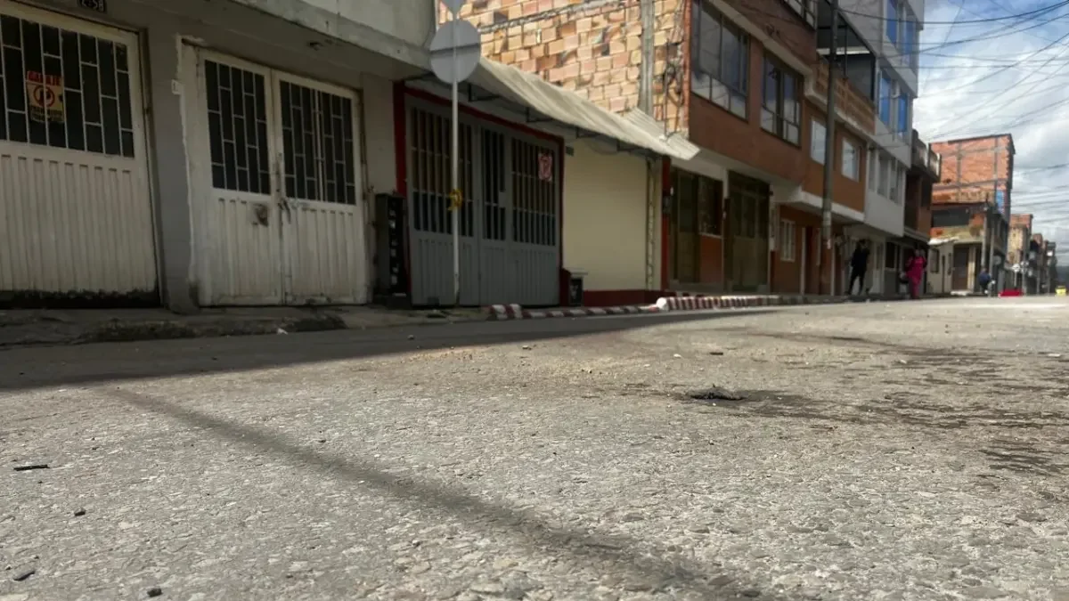 Kennedy: más detalles sobre el caso del ladrón que fue abatido por intentar robar una camioneta Se supo que, además del ladrón abatido, otros dos de sus cómplices resultaron heridos por el escolta de la UNP y llegaron a un centro médico para recibir atención.