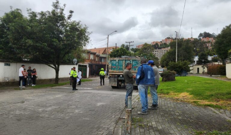 Persona fallece tras ser arrollado por un vehículo de carga en Suba