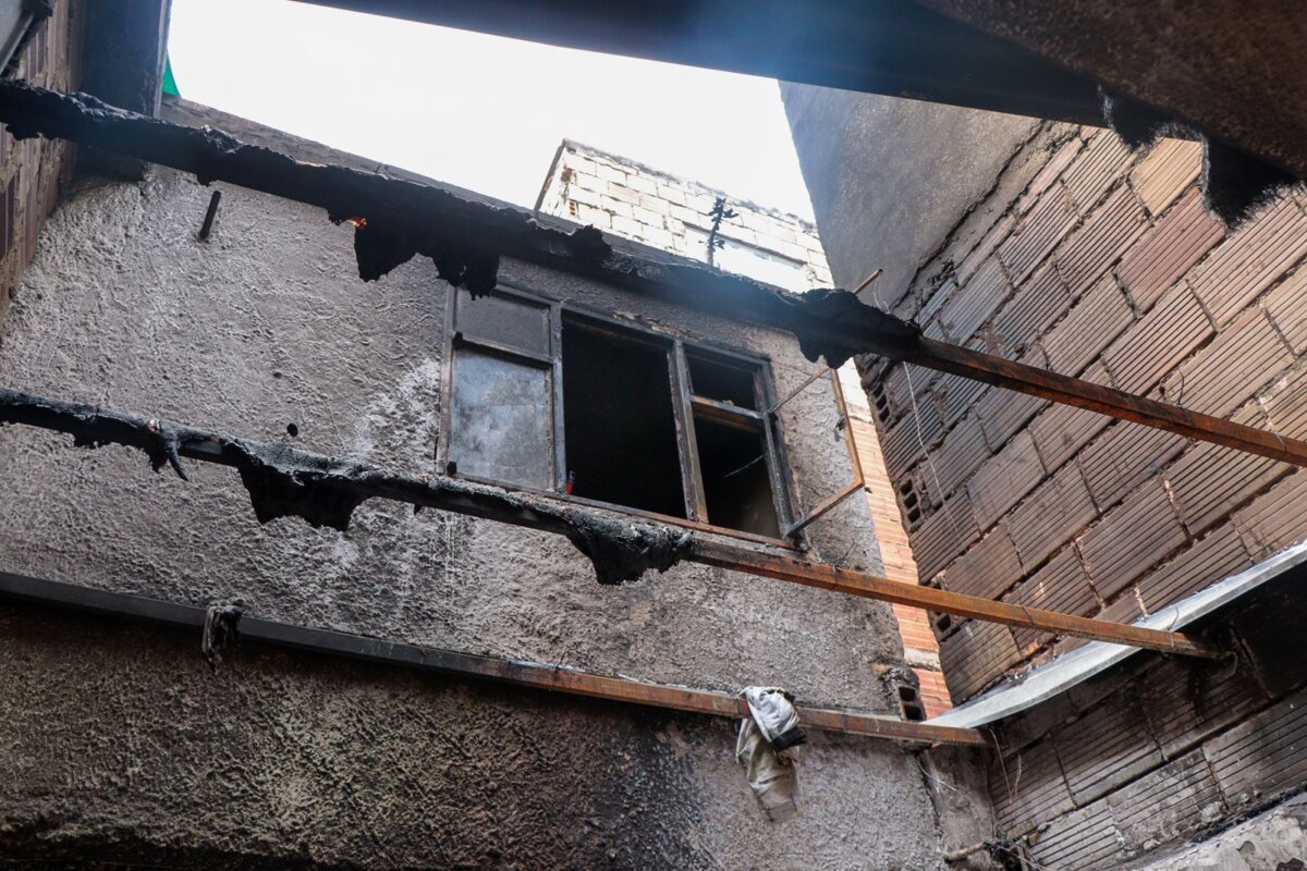 Puente Aranda: incendio en vivienda de Alquería La Fragua dejó 10 damnificados 2 Puente-Aranda-incendio-en-vivienda-de-Alqueria-La-Fragua-dejo-10-damnificados