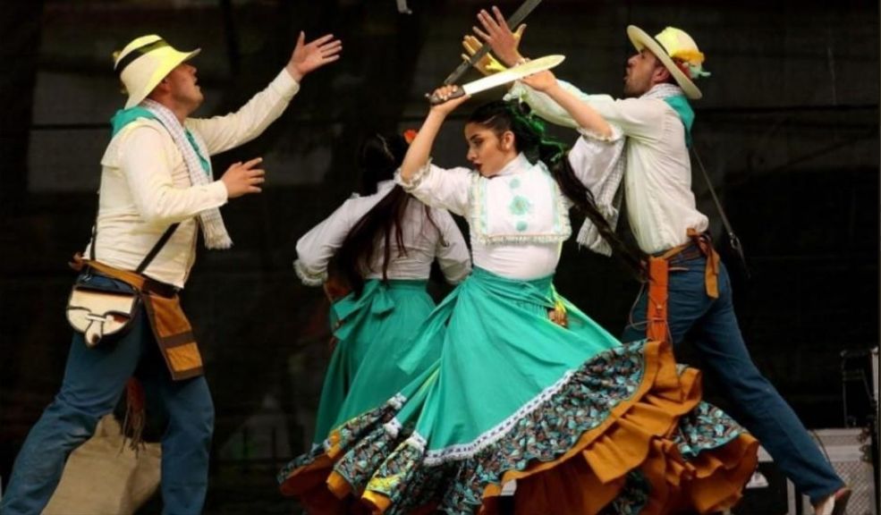 ¿Amante de las tradiciones colombianas? Hay un plan gratis en Bogotá 10 ¿Amante de las tradiciones colombianas? Hay un plan gratis en Bogotá Estas funciones se realizarán en las localidades de Usaquén y Antonio Nariño, con entrada libre hasta completar aforo, y están pensadas para que toda la familia pueda disfrutar.