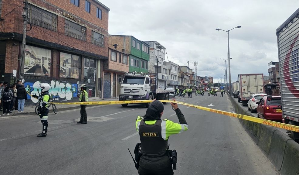 Trágico accidente en Engativá: ciclista muere tras colisión con camión en la Av. Cali