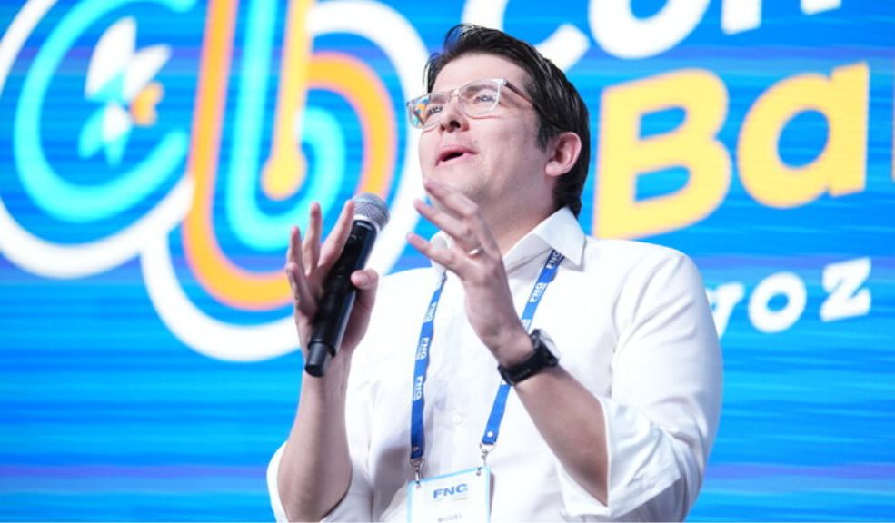 “Mi mayor miedo es la muerte”: Miguel Uribe en reveladora entrevista El candidato presidencial, que hoy lucha por su vida después de un atentado, hace un tiempo reveló lo traumático que ha sido el tema de la muerte en su vida tras perder a su mamá a los 4 años.