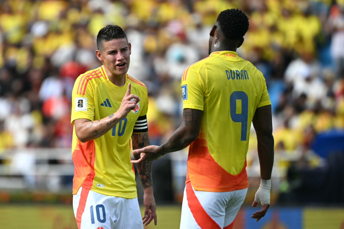 Durán habría armado pelea en el camerino de la Selección Colombia El delantero habría protagonizado una acalorada pelea con sus compañeros en el entretiempo del partido ante Perú.