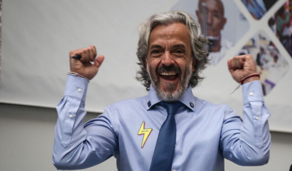 "Con Toda Por Colombia": Juan Daniel Oviedo se sumó a la carrera por la presidencia Tras la inscripción de su comité, Oviedo pondrá en marcha una gira por distintos territorios del país.