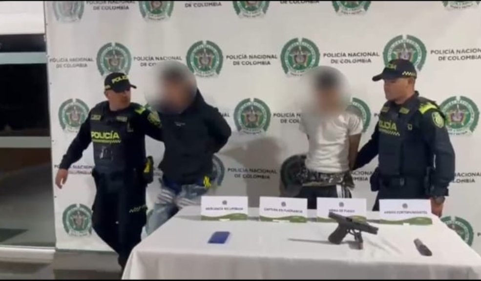 Robo en estación La Sábana: Policía captura a dos hombres armados