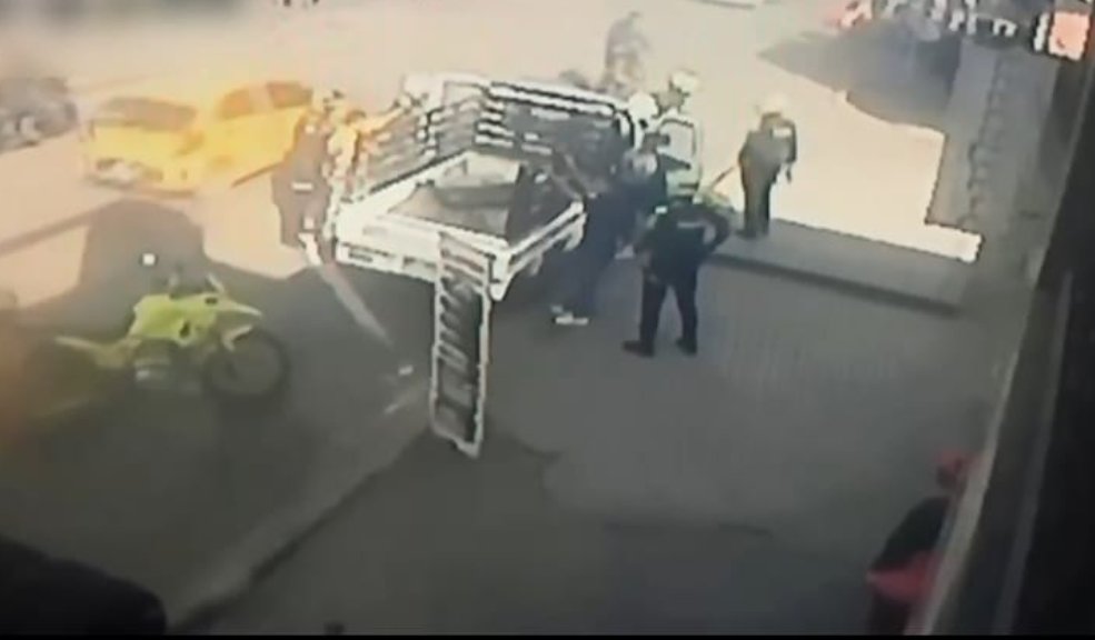 En Bosa: cae hombre que pretendía vender un arma a plena luz del día