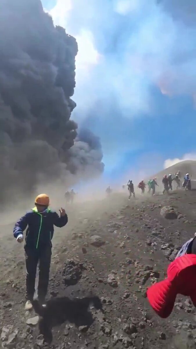 EN VIDEO: Alerta por erupción de volcán Etna en Italia 1 EN VIDEO: Alerta por erupción de volcán Etna en Italia