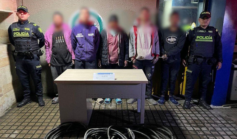 ¡Les cortaron la señal! 5 capturados por robo de fibra óptica en Suba