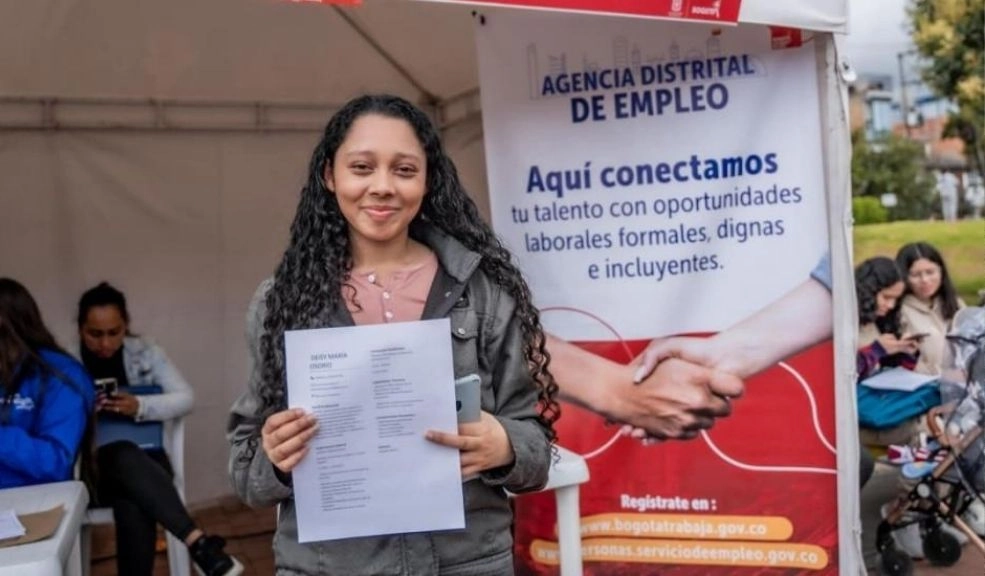 63 vacantes para auxiliares de farmacia este 17 de julio 6 63 vacantes para auxiliares de farmacia este 17 de julio La jornada se llevará a cabo en el barrio Chicó Norte III, en la localidad de Chapinero, con el acompañamiento de la Agencia Distrital de Empleo de Bogotá y la empresa Manpower de Colombia LTDA.