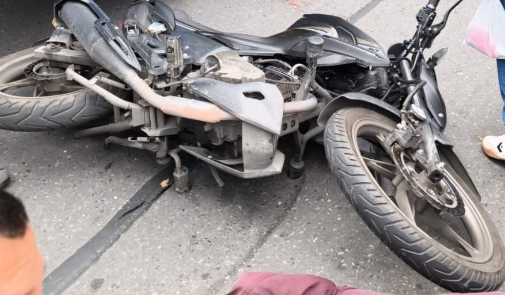 Accidente fatal en Engativá Un motociclista fue arrollado por un SITP