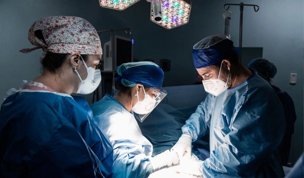 Ahora la 'depre' se cura con cirugía: la intervención se hizo en Colombia Una boyacense, Lorena Rodríguez, fue sometida a una intervención para tratar su diagnóstico de ansiedad y depresión. Lo asombroso es que la cirugía se hizo estando ella despierta. Le contamos la historia.