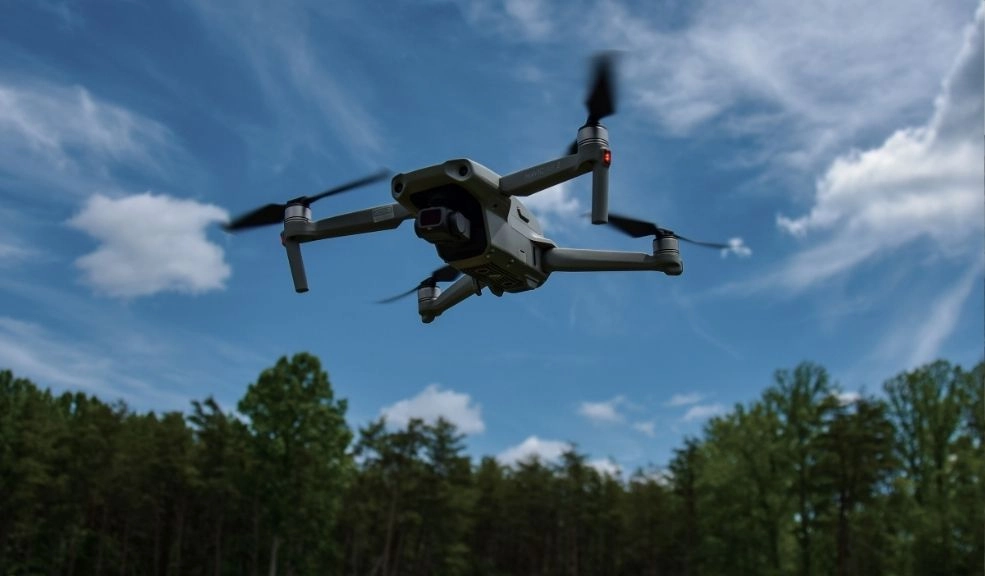 Atención: con un dron atacan base militar en Calamar, Guaviare 1 Atención: con un dron atacan base militar en Calamar, Guaviare Al parecer, el ataque fue perpetrado por las disidencias de las Farc, el hecho ocurrió en medio de una ola de violencia que viene afectando a la comunidad.