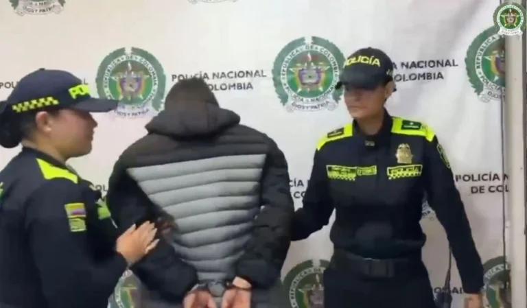 En Kennedy: profesora de jardín fue capturada por presunto abuso