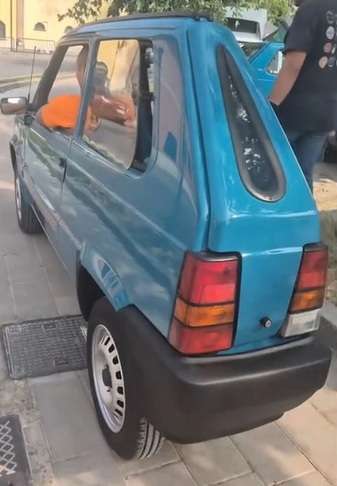 Crean el auto más delgado del mundo 1 El auto más delgado del mundo