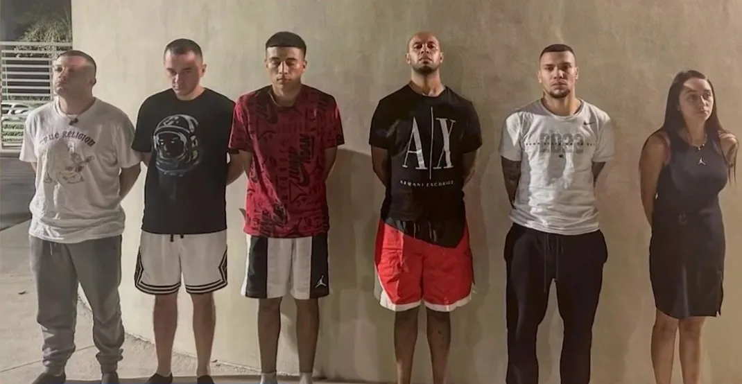 Exjugador de Santa Fe ya había sido capturado en Estados Unidos: conozca las razones No es la primera vez que el exjugador de Santa Fe, Camilo Charria, es capturado por hurto. Hace dos años también protagonizó un hecho similar en Estados Unidos. Le contamos.