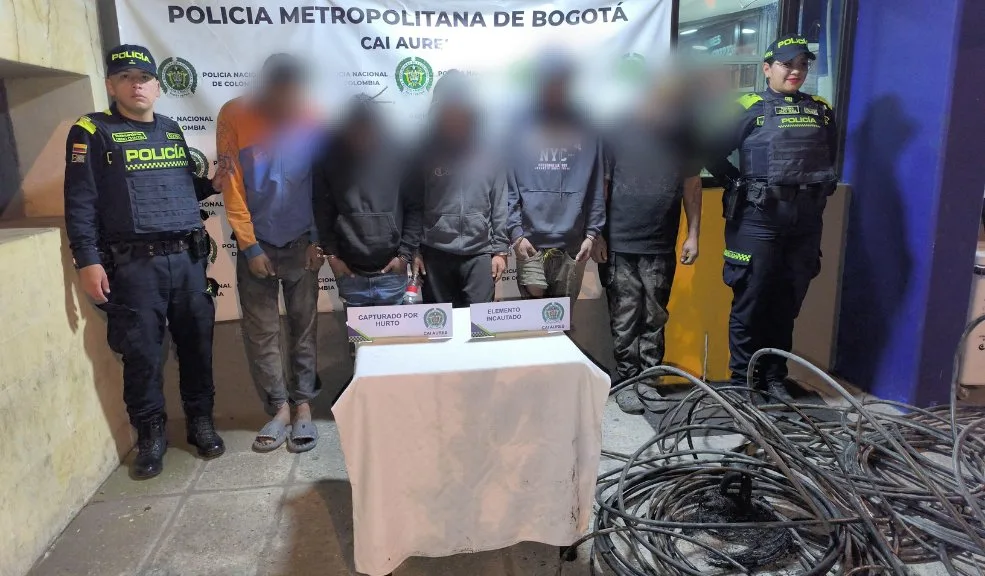 Cinco extranjeros capturados por hurto de fibra óptica en Suba 3 Cinco extranjeros capturados por hurto de fibra óptica en Suba
